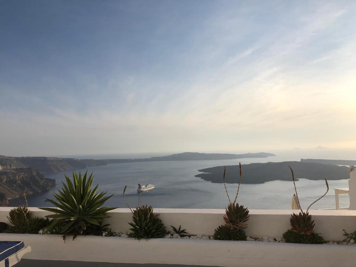 Altana Cliffside Villa *